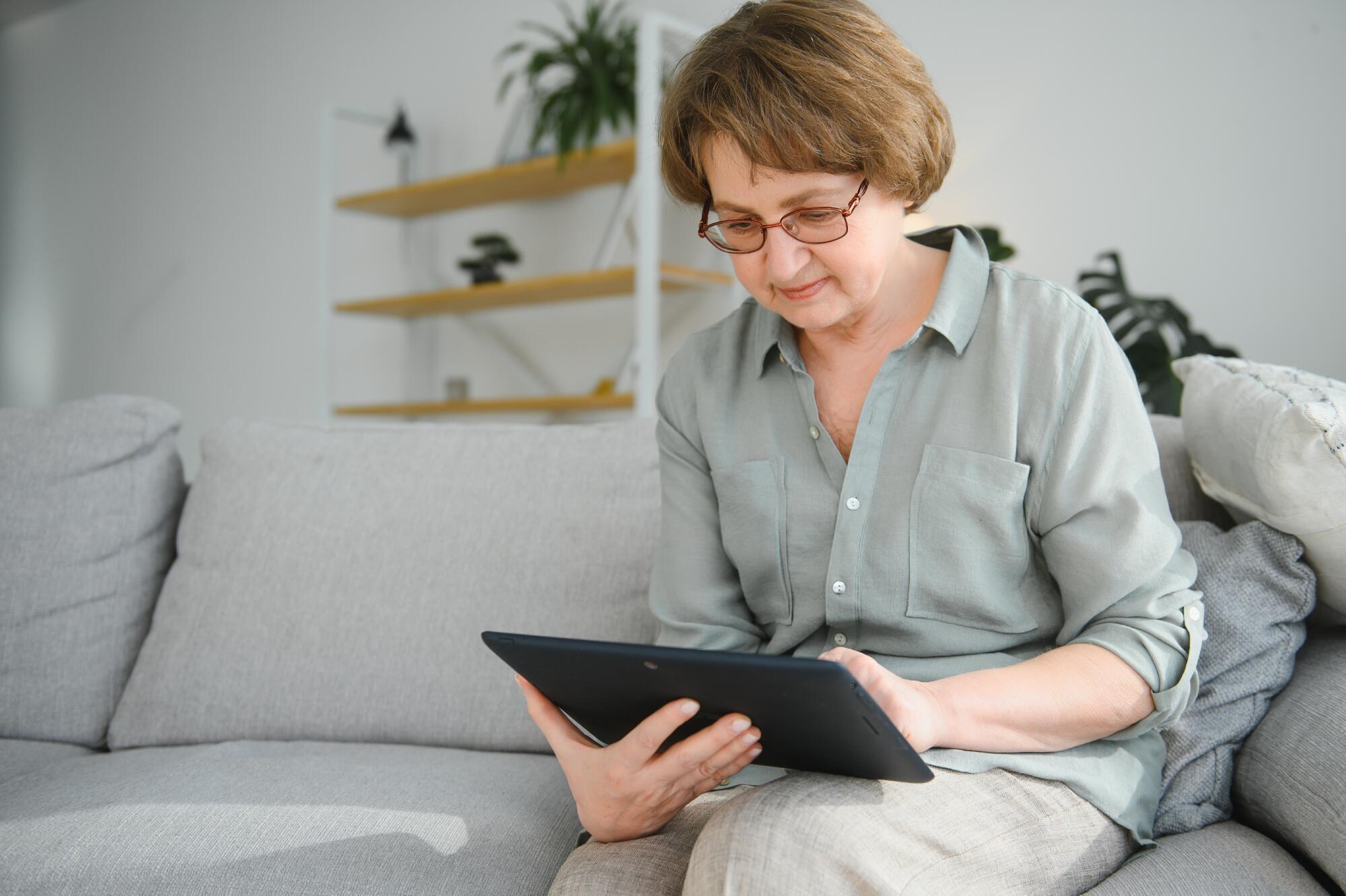 Top Senior Safety Devices for Independence and Peace of Mind